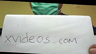 Η Yurouba xvideo com προσφέρει καυτό πορνό από τη Νιγηρία