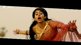 Preet Randhawaの官能的なビデオを見つけ、彼女の誘惑的な魅力にふける。