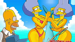 Anime Simpson si impegna in un'orgia selvaggia con vignette e partner.