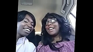 Echte Ehefrauen aus Fort Smith, Arkansas, haben heißen Sex in diesem Video.