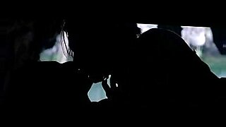 아이리스 카잉구의 노골적인 비디오: 매혹적이고 에로틱합니다