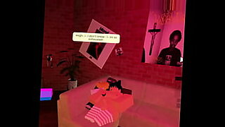 Usuários de Gay Roblox se envolvem em encontros virtuais quentes e explícitos.