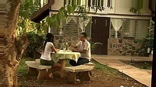 一部泰国性爱录像带展示了两个情人之间的激情邂逅。