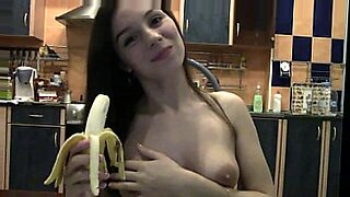 新鲜的香蕉得到了它应得的关注。