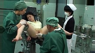Ένα αισθησιακό μωρό από την Ασία αγριεύει σε μια καυτή ταινία με gonzo.