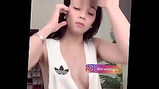 필리핀의 노골적인 비디오가 빅오 앱에서 유출되어 그녀의 성적 능력을 과시합니다.