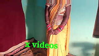 आकर्षक सामग्री वाला हॉट पंजाबी भाषा का XXX वीडियो।