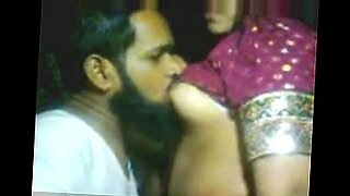 MMS Ấn Độ có tình dục nhóm nóng bỏng