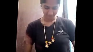 कामुक चाची का स्पष्ट वीडियो: टैबू पूर्णो सामग्री