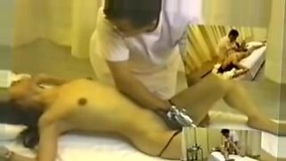Beleza japonesa recebe uma massagem safada com uma câmera escondida