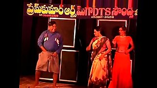 Telugu女孩跳舞录制视频