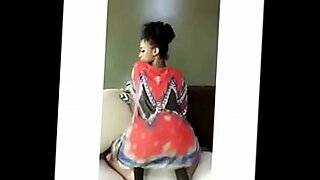Belleza ruandesa muestra sus habilidades de twerking