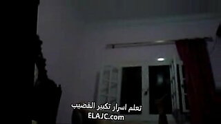 Libyan lady gives a sloppy blowjob