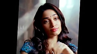 Las ardientes actuaciones de Tamanna en seis videos calientes de Bollywood.