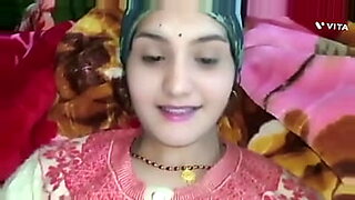 Video porno indiano tutto in uno per adolescenti in hindi.